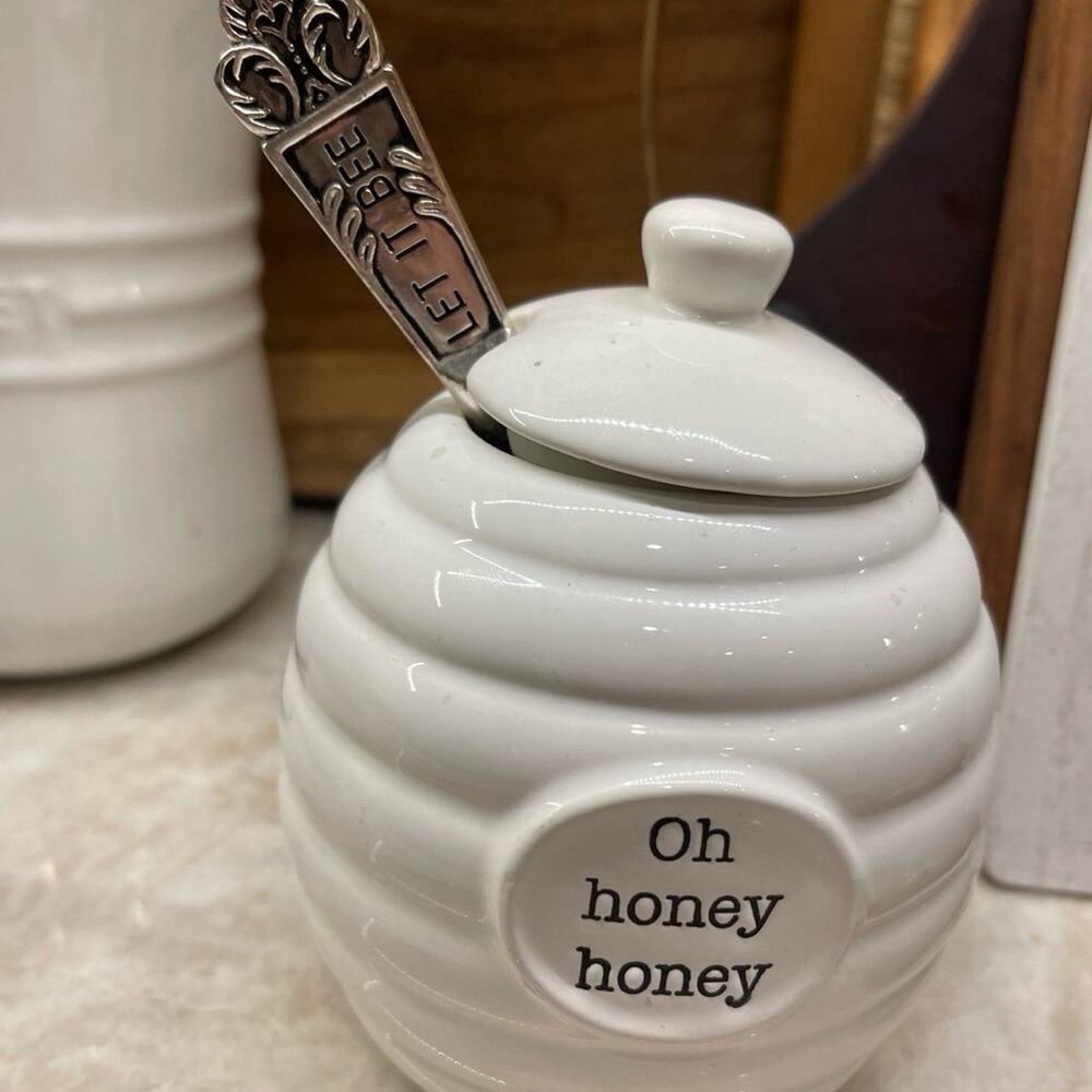 mud pie  white ceramic honey pot